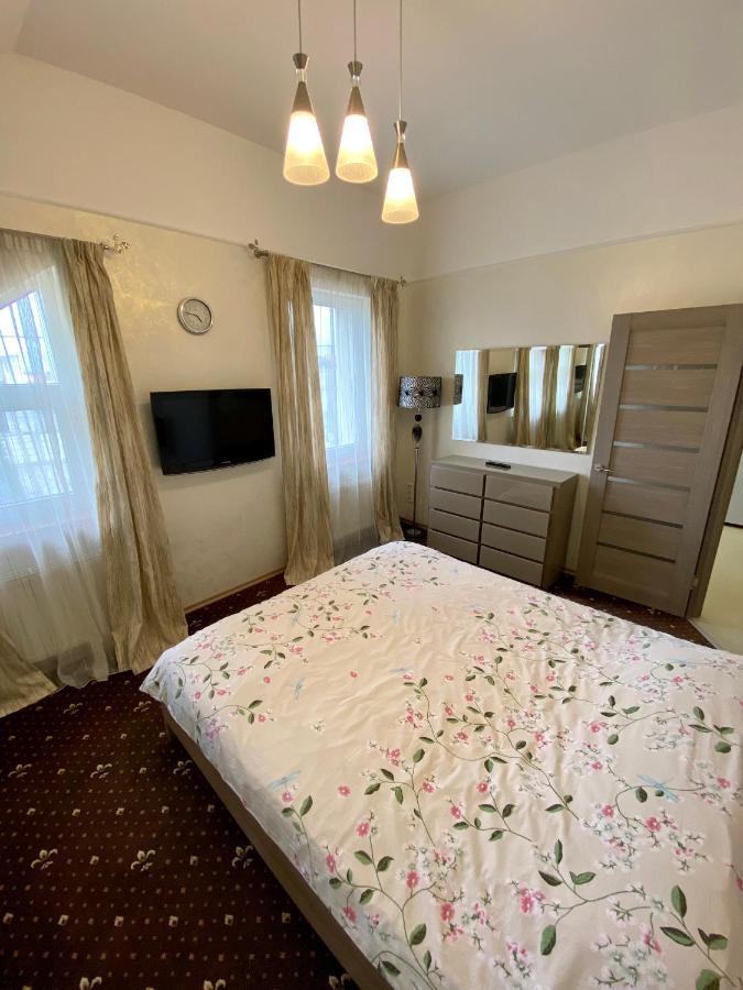 Gali Apart Lägenhet Odessa Exteriör bild